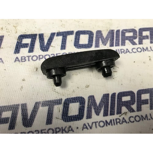 Натяжитель ланцюга масляного насаса Volvo V50 1.8 16V 2004-2010 31251060
